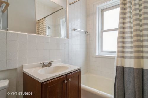 534 Brompton Ave, Chicago IL  60657-6415 exterior