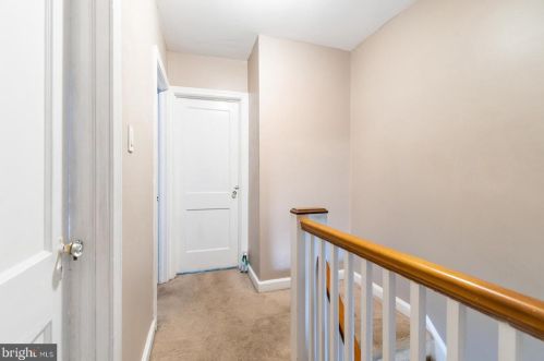 5411 Erdrick St, Philadelphia PA 19135-1013 exterior