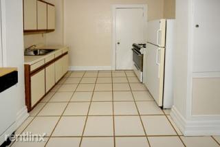 2450 Overlook Rd, Cleveland OH  44106-2481 exterior