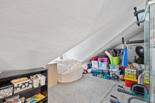 4311 Haldane St, Pittsburgh PA 15207-1115 exterior