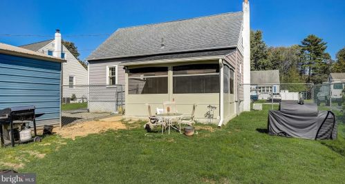 4112 Woodland Ave, Chester PA 19015-1628 exterior