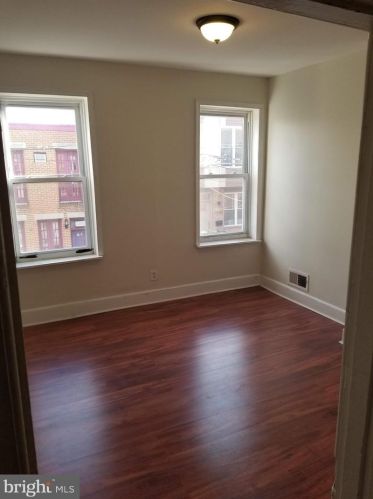 2041 Manton St, Philadelphia PA  19146-4327 exterior