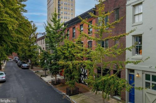 1940 Delancey Pl, Philadelphia PA 19103-6612 exterior