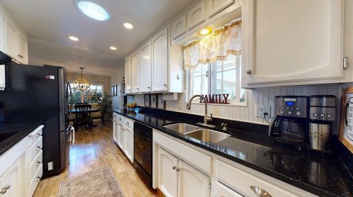 1515 Michael Way, Turlock CA 95382-2101 exterior