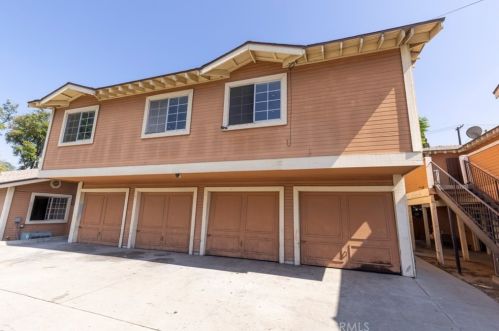 138 Valencia Dr, Fullerton CA 92833-3231 exterior