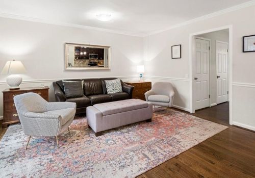 504 Dunwoody Chace, Atlanta GA 30328-6009 exterior