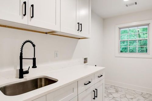 1493 Epping Forest Dr, Atlanta GA  30319-2553 exterior