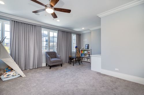 1512 Wieland St, Chicago IL 60610-1233 exterior