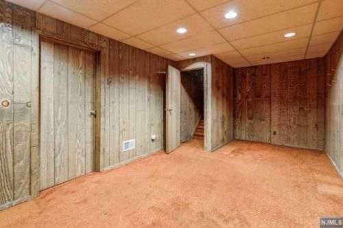 11 Maple Ave, Demarest NJ  07627-2404 exterior