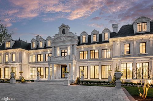 6431 Georgetown Pike, Mc Lean VA 22101-2212 exterior