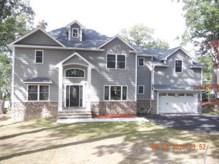 141 Alps Rd, Wayne NJ  07470-6024 exterior