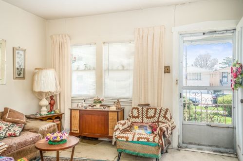 4822 Natoma Ave, Chicago, IL 60656-4014