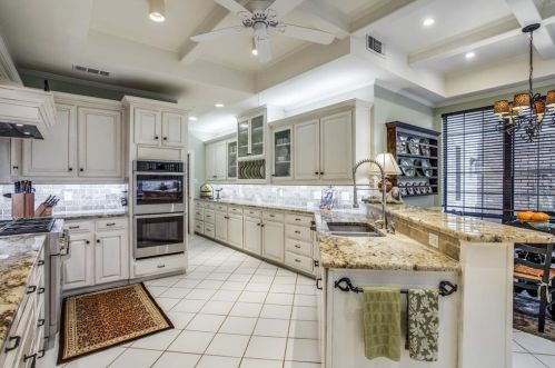 12524 Degas Ln, Dallas TX 75230-1752 exterior