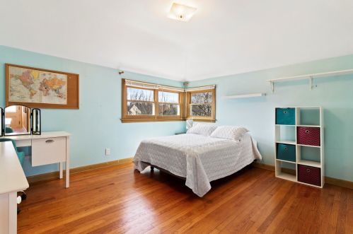 4801 Diversey Blvd, Milwaukee WI 53217-5919 exterior