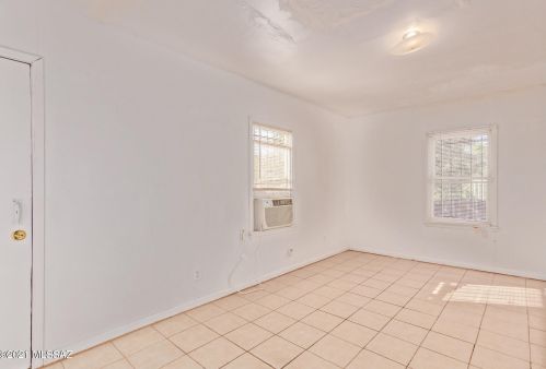 834 Lee St, Tucson AZ 85719-3932 exterior