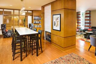 7707 Wisconsin Ave, Bethesda MD  20814-6534 exterior