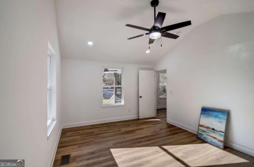 2006 Lisbon Dr, Atlanta GA 30310-4920 exterior