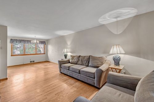 69 Observatory St, Manor, PA 15665-9748