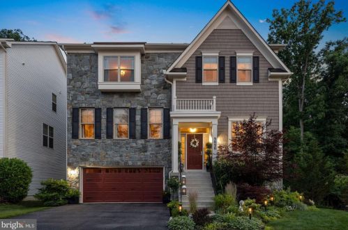 3020 Big Bear Ter, Silver Spring, MD 20906-1821