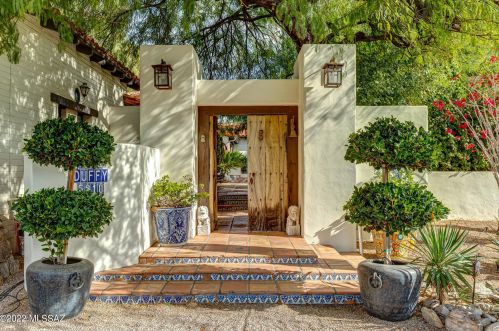 5210 Camino Real, Tucson AZ  85718-5029 exterior