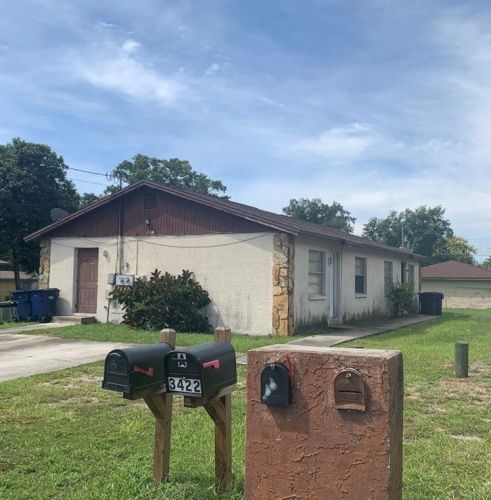 3422 52nd St, Tampa, FL 33619-2326