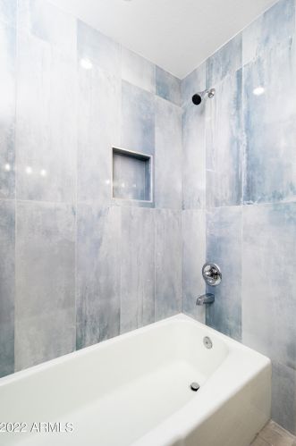 3824 Carol Ave, Phoenix AZ 85021-2091 exterior