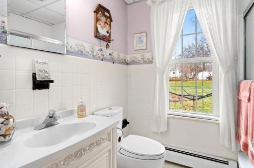 116 Whipple St, Worcester MA 01607-1334 exterior