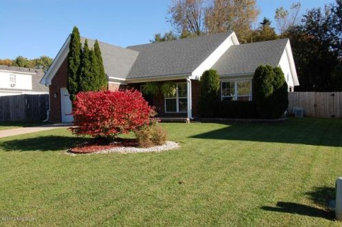 11310 Halifax Dr, Louisville, KY 40241-4864