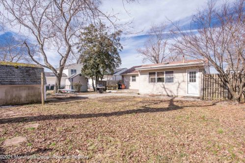 3208 Kickapoo Ave, Point Pleasant Beach NJ 08742 exterior