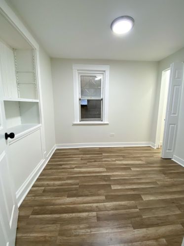 3505 Montrose Ave, Chicago IL 60618-1139 exterior