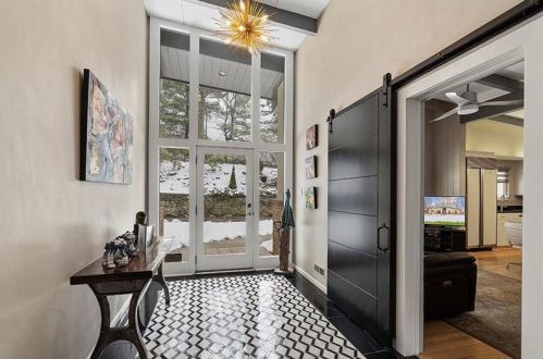 44 Churchill Rd, Pittsburgh, PA 15235-5152