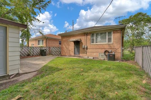 14523 Irving Ave, Dolton IL 60419-2002 exterior