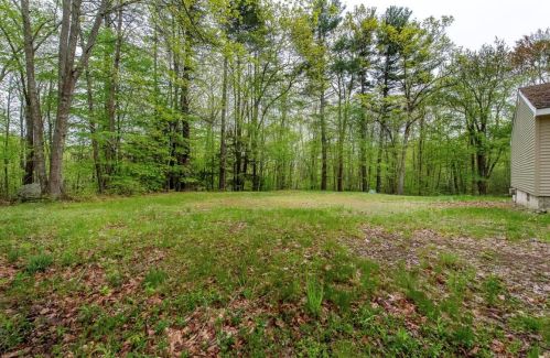 165 Old Concord Tpke, Barrington NH 03825-5153 exterior