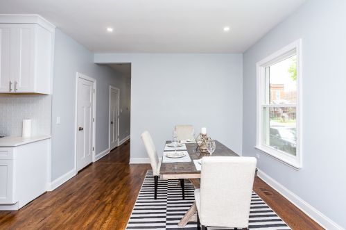 6756 Prairie Ave, Chicago IL  60637-4033 exterior