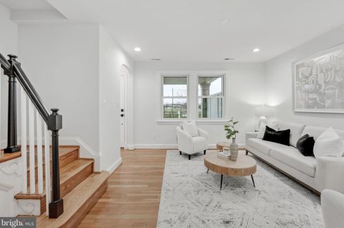 504 Glendale Ave, Alexandria VA 22301-1602 exterior