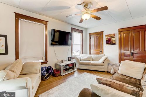 501 King St, Littlestown PA 17340-1612 exterior