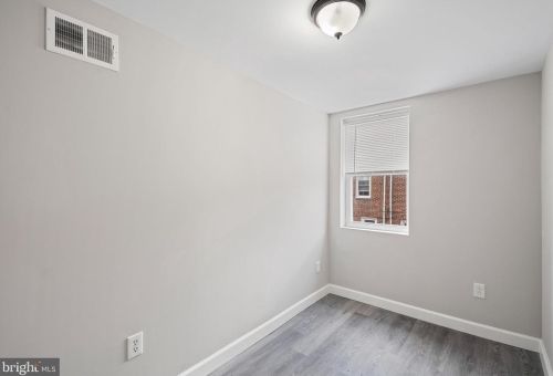 1248 Wycombe Ave, Darby PA 19023-1327 exterior