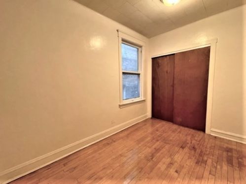 2333 Hoyne Ave, Chicago IL 60643-1816 exterior