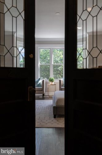 4425 Larchwood Ave, Philadelphia PA  19104-3915 exterior