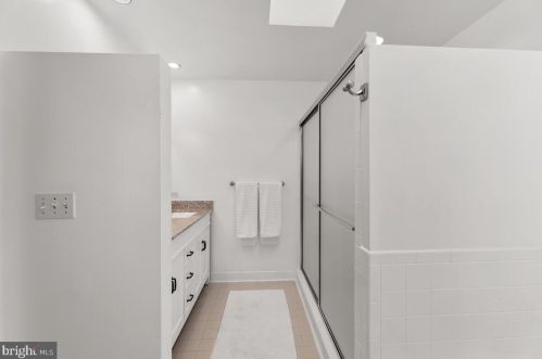 8904 1st Ave, Silver Spring MD 20912-4654 exterior