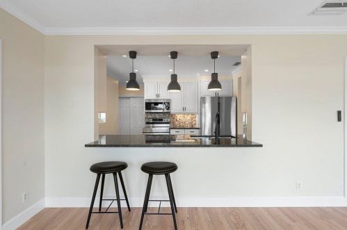 658 Palmetto Park Rd, Boca Raton FL  33486-3560 exterior