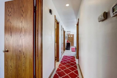 9438 Montana Ave, Milwaukee WI 53227-3324 exterior