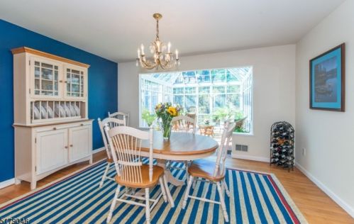 5 Cliffside Way, Andover NJ  07821-5042 exterior