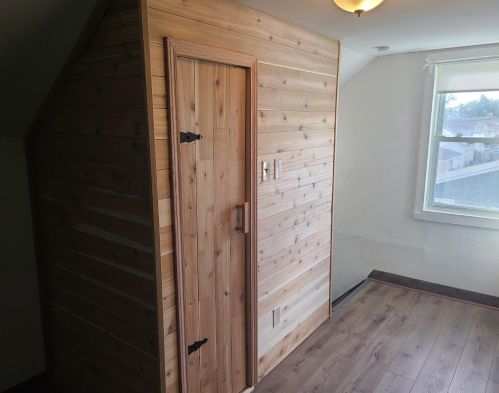 1417 Oklahoma Ave, Milwaukee WI 53207-2431 exterior