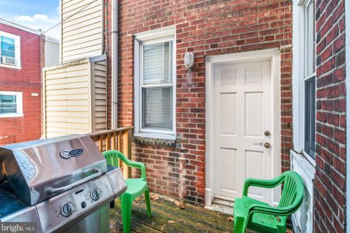 885 21 St, Philadelphia PA 19121-3901 exterior