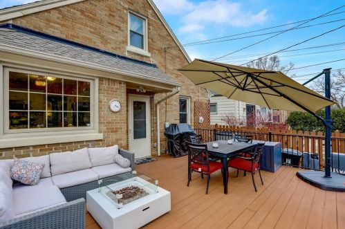 2472 73 St, Milwaukee WI 53213-1212 exterior