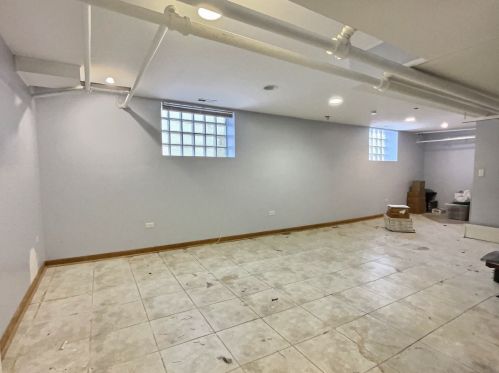 4832 Bernard St, Chicago IL 60625-5414 exterior