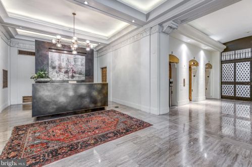 111 15th St, Philadelphia PA  19102-2625 exterior