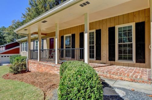 1453 Brawley Cir, Atlanta, GA 30319-1710