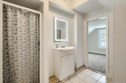 146 Clarence St, Torrington CT 06790-6745 exterior